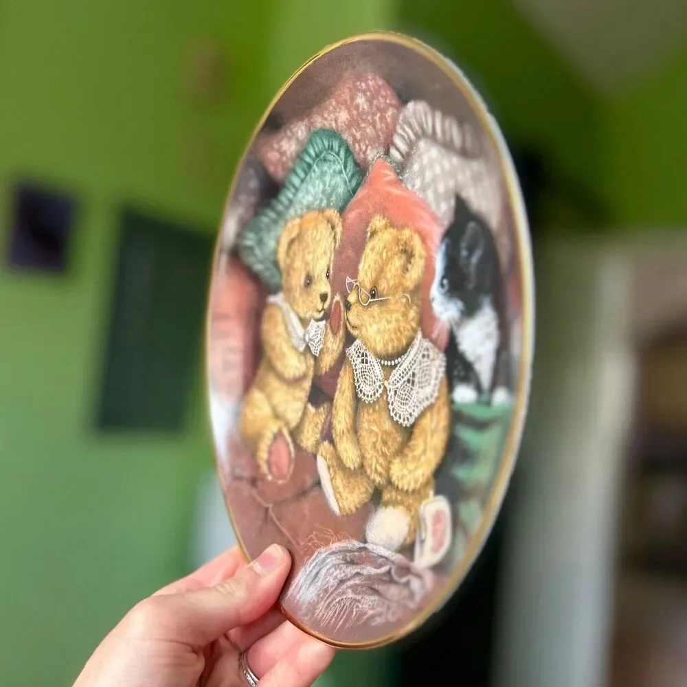 VTG Teddy Bears + Kitten Porcelain Bear Facts Collectible Plate Franklin Mint